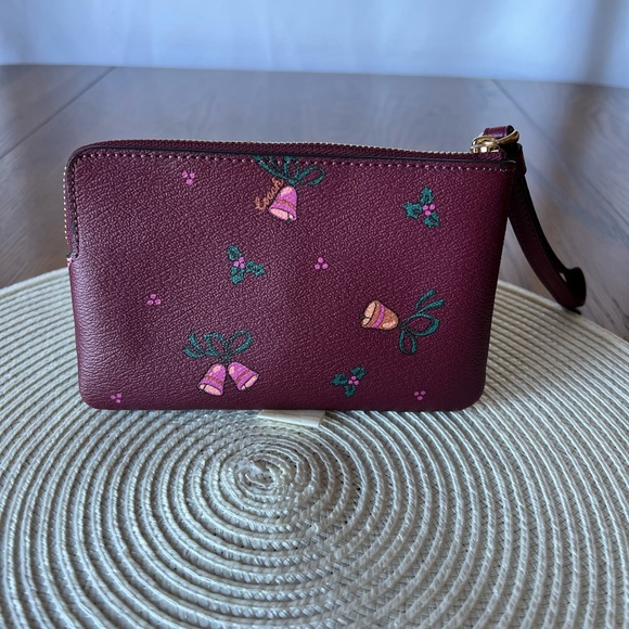 NWT COACH Limited Edition- Corner Zip Wristlet With Holiday Bells Print - Picture 3 of 7